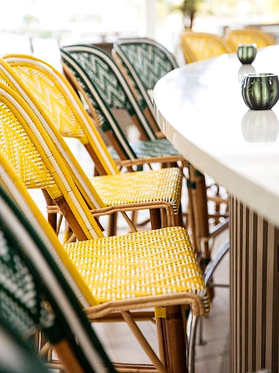 Comment reconnaître une chaise de bistrot en rotin authentique