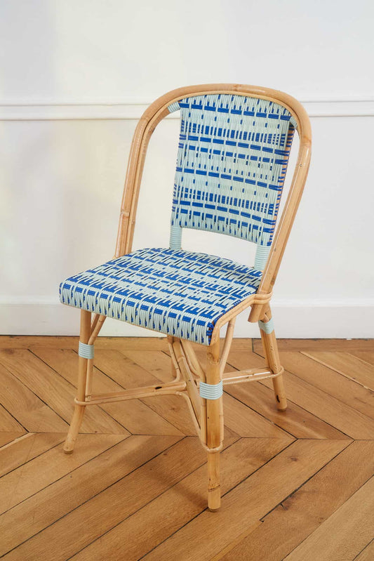 La chaise en rotin moderne : L'évolution d'un classique intemporel avec la Maison Louis Drucker