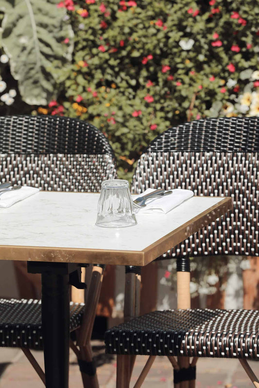 Pourquoi choisir la chaise de terrasse parisienne en rotin ?