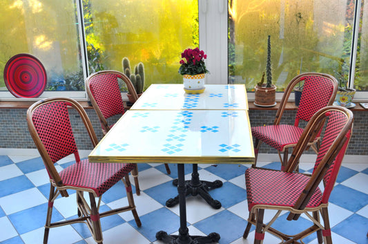 Table ronde ou carrée : Quel modèle choisir ?