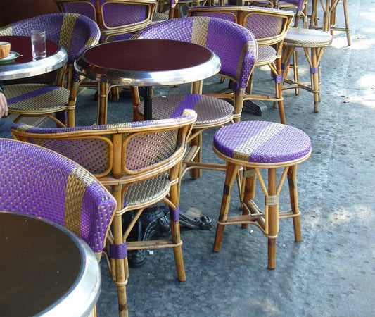 Tabouret de bar sur mesure : pourquoi choisir du rotin ?